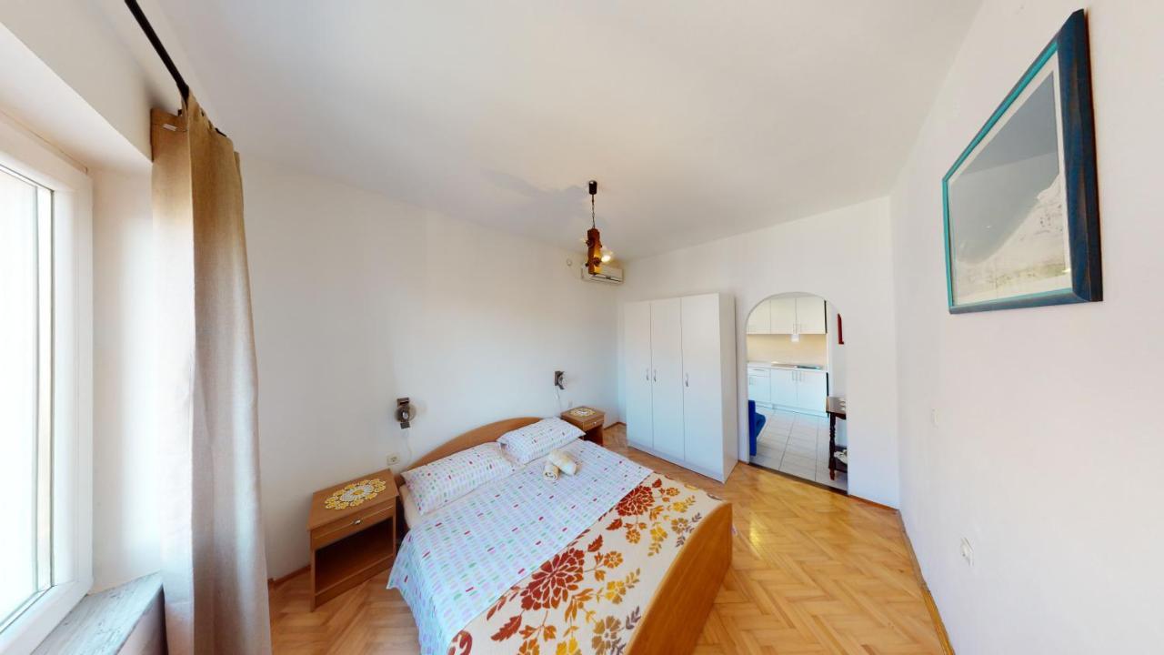 Apartments Riva Metajna Exteriér fotografie