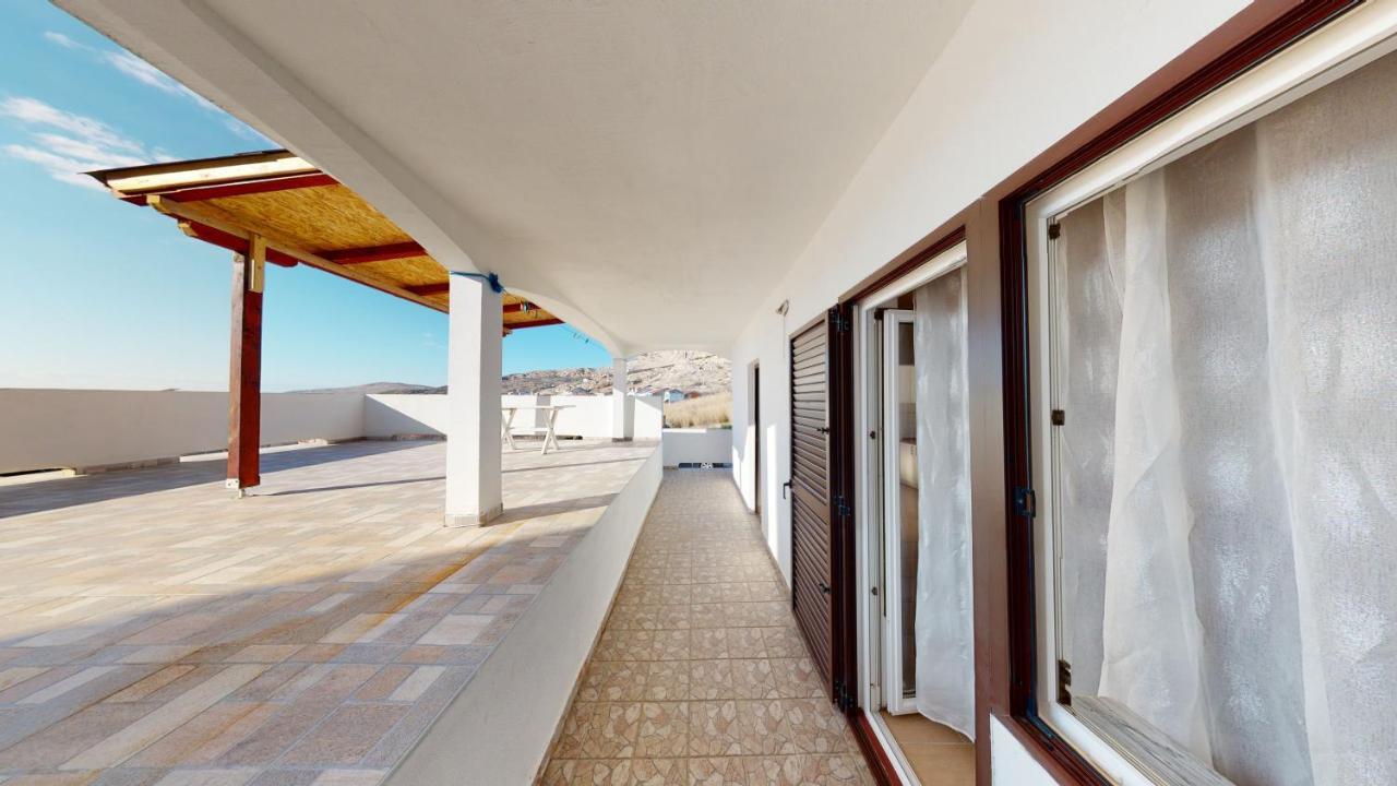 Apartments Riva Metajna Exteriér fotografie
