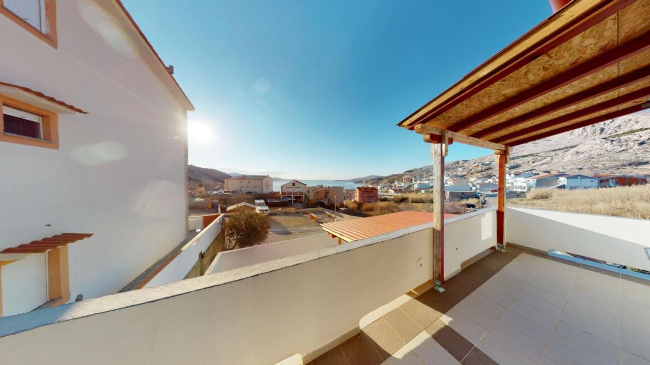 Apartments Riva Metajna Exteriér fotografie
